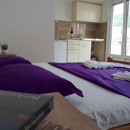 Apartments Vitic Sutomore Ngoại thất bức ảnh