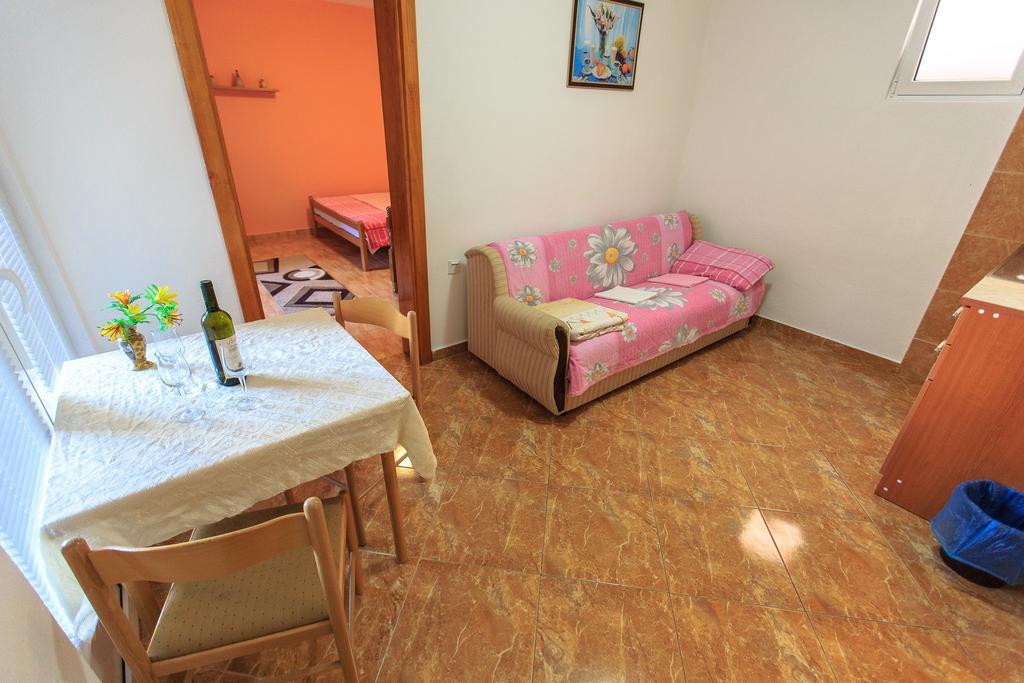 Apartments Vitic Sutomore Phòng bức ảnh