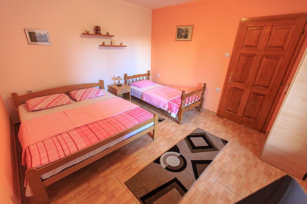 Apartments Vitic Sutomore Phòng bức ảnh