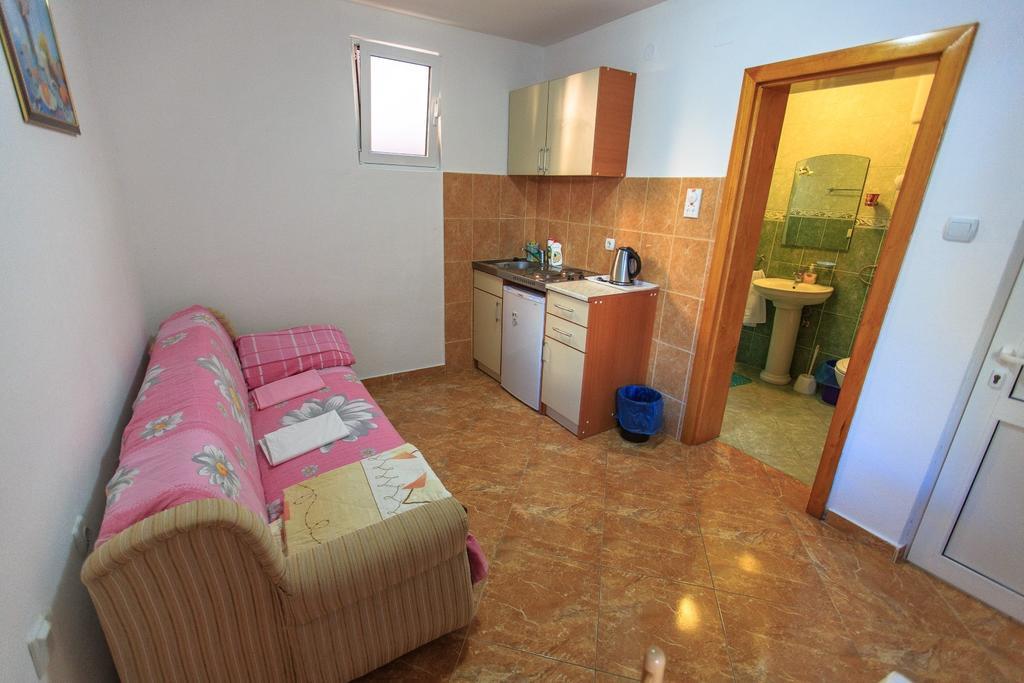 Apartments Vitic Sutomore Phòng bức ảnh