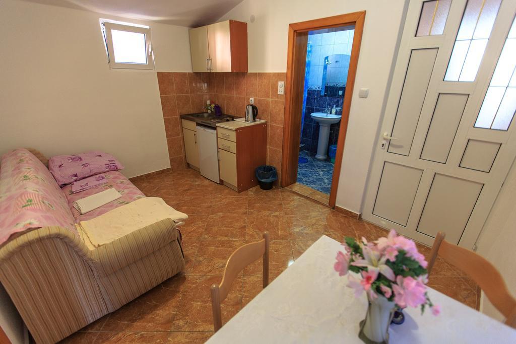 Apartments Vitic Sutomore Phòng bức ảnh