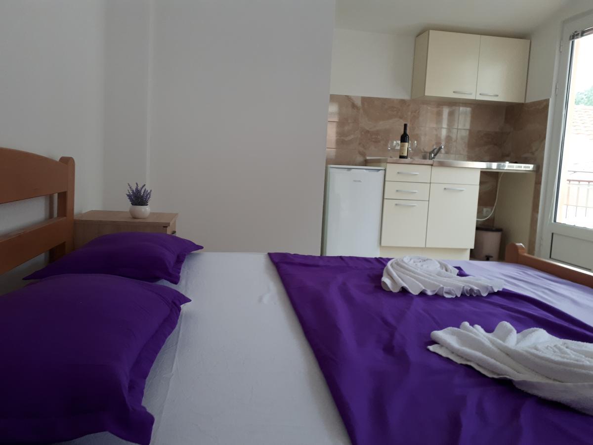 Apartments Vitic Sutomore Ngoại thất bức ảnh