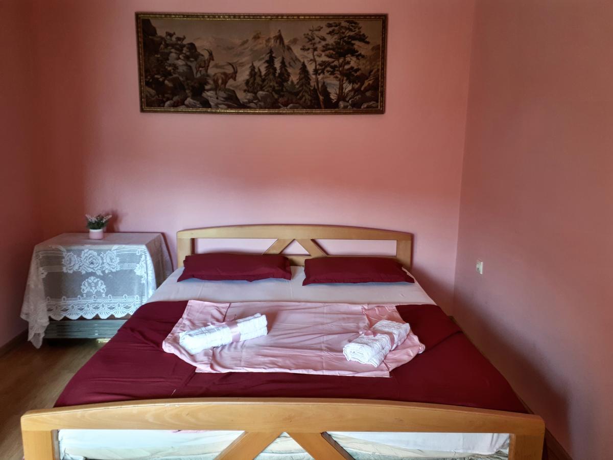 Apartments Vitic Sutomore Ngoại thất bức ảnh
